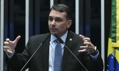Flávio Bolsonaro no Nordeste: Pré-campanha com críticas a Lula e petismo, focando em segurança e economia