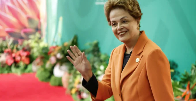 Ex-presidentes gastam R$ 42 milhões em 5 anos com mordomias: Dilma lidera e Bolsonaro e Collor também estão na lista