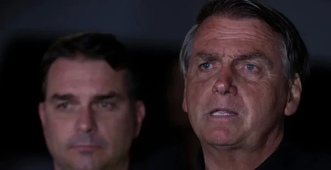 Prisão Domiciliar de Bolsonaro: Jato Político Ganha Nova Turbina e Flávio Bolsonaro se Beneficia Imediatamente