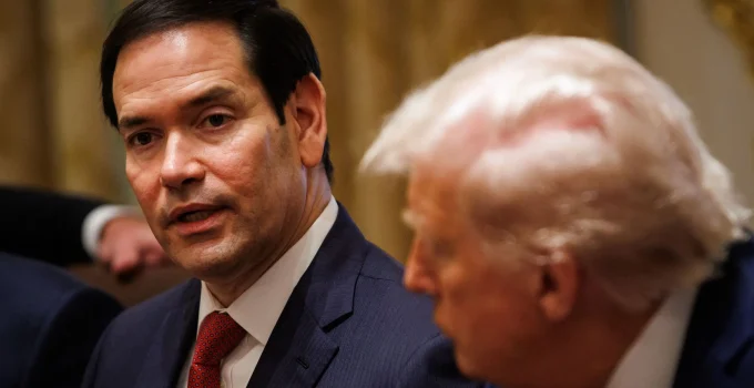 Marco Rubio Desmente Trump: EUA Não Planejam Governar Venezuela, Foco em Sanções e Combate ao Crime