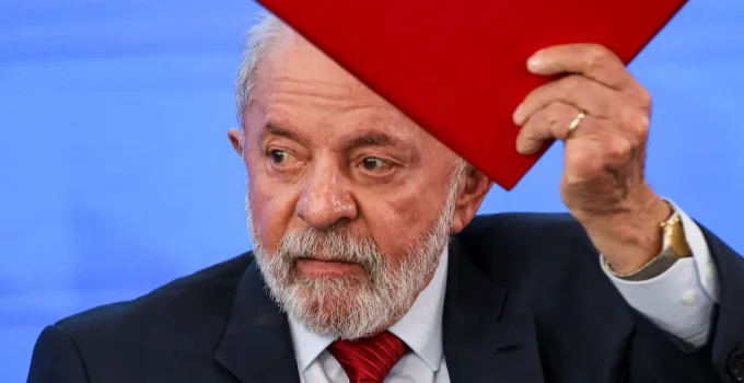 Governo Lula Aumenta Carga Tributária a Cada 27 Dias: 43 Medidas em Menos de 4 Anos Geram Alerta na Economia