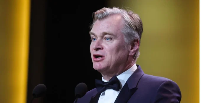 Christopher Nolan: O Mestre que Constrói Catedrais Cinematográficas Inspirado em Homero e Santo Agostinho