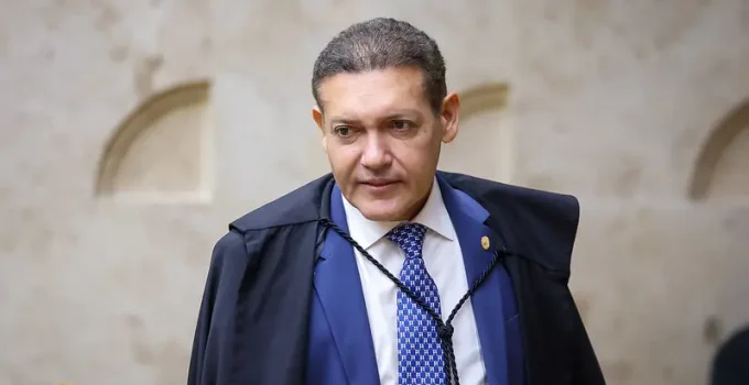 Decisão de Ministro do STF Define Futuro de CPI do Banco Master e Rede de Influência no Congresso