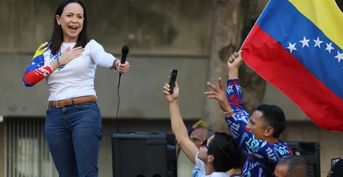 Nobel da Paz de María Corina Machado teria sido 'pecado imperdoável' para Trump barrar transição na Venezuela, diz jornal