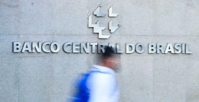 TCU Pressiona Banco Central no Caso Master: Alerta de Risco Sistêmico Sacode o Mercado Financeiro