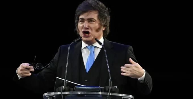 Milei Revela Rede Russa de Jornalistas Pagos para Derrubá-lo: "Apenas a Ponta do Iceberg"