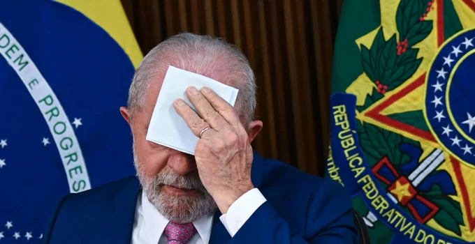 Queda de Maduro nos EUA: Lula desgastado e eleição 2026 em xeque, especialistas alertam sobre impacto na corrida presidencial