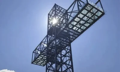 Gigantes de Fé: Brasil Ostenta Cruzes Monumentais que Atraem Milhares e Impulsionam o Turismo Religioso