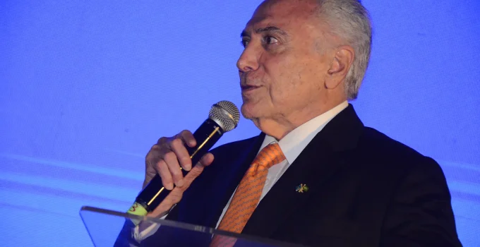 Temer Detalha Articulação para Substituir Anistia por Dosimetria com Diálogo com o STF e Critica Poderes