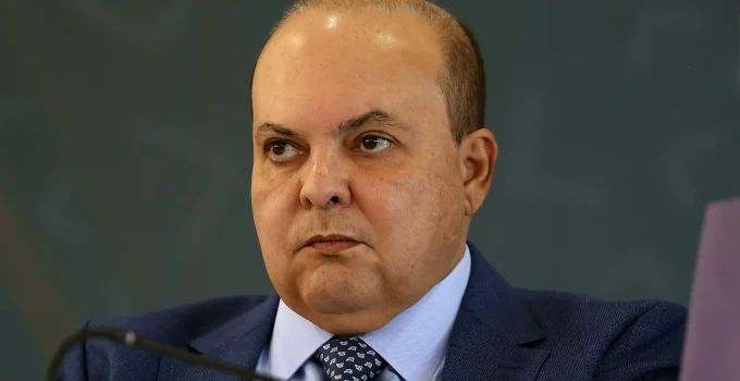 Ibaneis Rocha: Governador do DF Evita CPI do Crime Organizado e Deixa Dúvidas Sobre Negócio BRB-Master