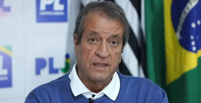 Valdemar Costa Neto: "Se o PL não ganhar em 2026, Bolsonaro pode ficar 10 anos preso", alerta presidente do partido