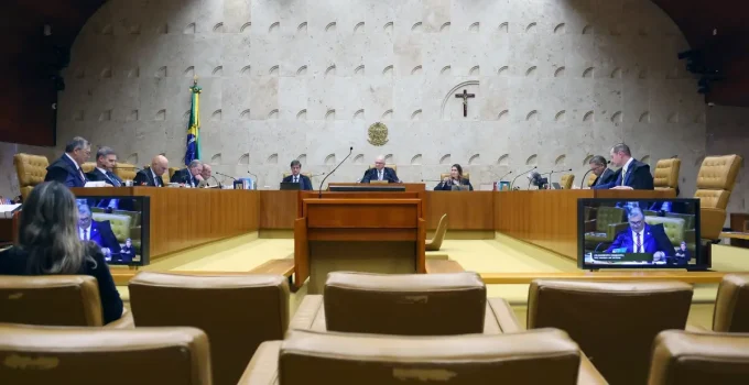 Dino Pede Vista e Suspende Julgamento no STF: Eleição Indireta para Governador do RJ em Risco com Placar de 4 a 1