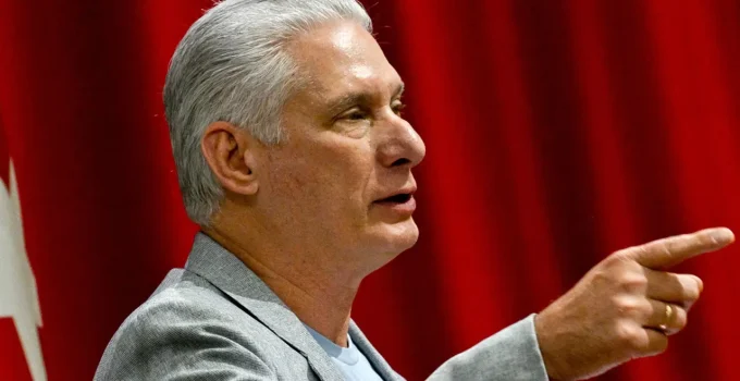 Ditador cubano Miguel Díaz-Canel ignora pressão dos EUA e afirma: "Renunciar não faz parte do nosso vocabulário"
