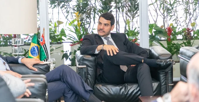 Férias de Jorge Messias na AGU: Tempo estratégico para "beija-mão" no Senado e sabatina no STF