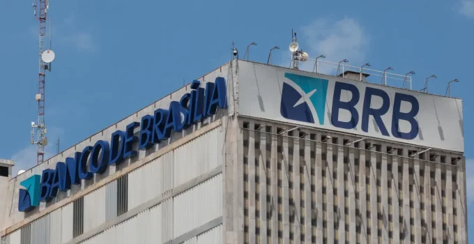 Governadora do DF afasta 12 diretores do BRB após tentativa frustrada de compra do Banco Master e prejuízo bilionário