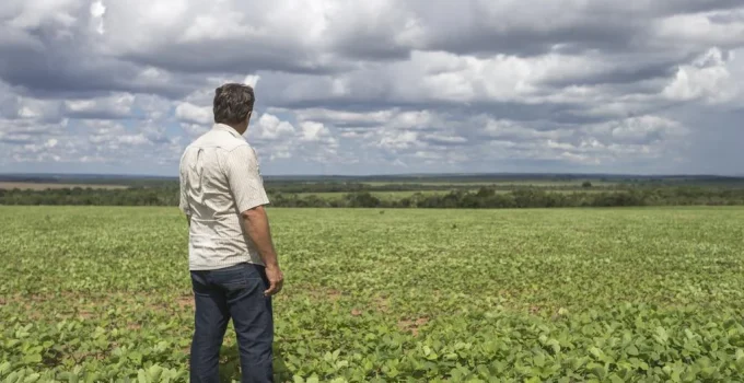Fim da Escala 6x1: Agronegócio Alerta para Aumento de até 24% nos Preços de Alimentos no Brasil