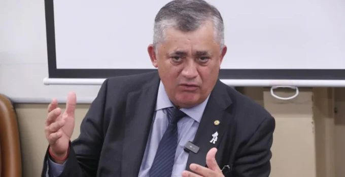 José Guimarães assume Ministério da Articulação Política de Lula: saiba quem é e quais seus novos desafios no Planalto