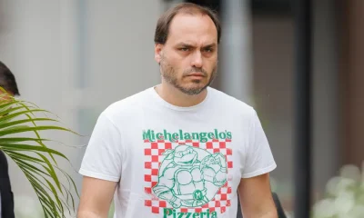 Carlos Bolsonaro Relata Queda de Jair Bolsonaro na PF: Hematoma, Sangramento e Desorientação Após Acidente na Cela