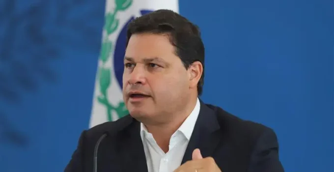 Ratinho Jr. Aponta Sandro Alex como Sucessor Surpresa no Paraná: PSD Dominará o Palácio Iguaçu?
