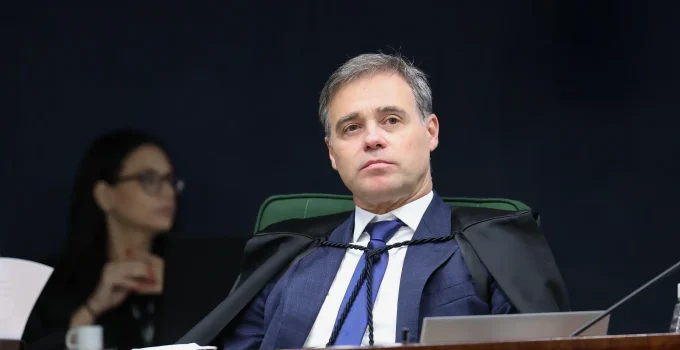 Mendonça defende "lei correta" em CPIs e se solidariza com ministros do STF após pedidos de indiciamento