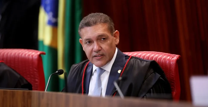 Nunes Marques assume presidência do TSE com Mendonça de vice, de olho nas eleições gerais de 2024