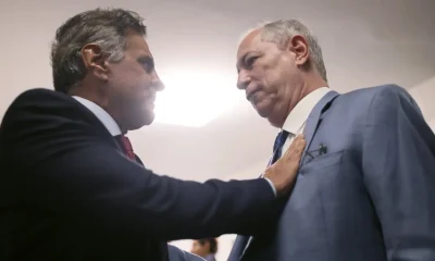 Aécio Neves convida Ciro Gomes para ser candidato do PSDB à Presidência em 2026: 'Um novo caminho para o Brasil'