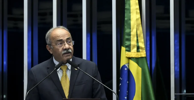 PGR pede arquivamento de investigação contra Chico Rodrigues após dinheiro na cueca: Entenda os motivos