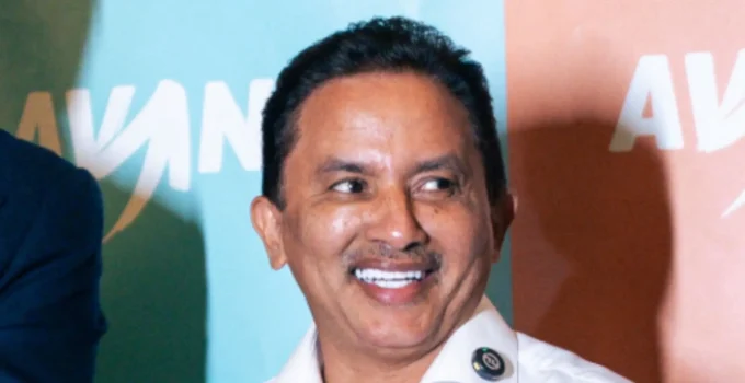 Manoel Gomes, o fenômeno da "Caneta Azul", mira o Congresso: será o novo Tiririca?