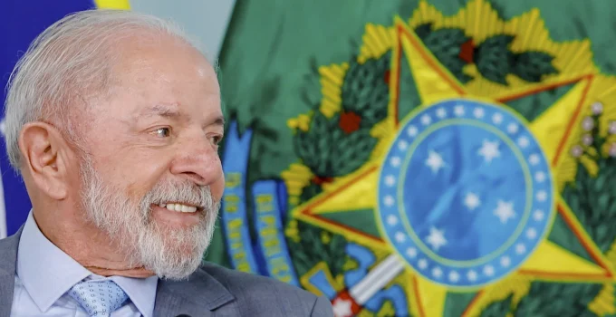 Por que o Aumento do Salário Não Sobra no Bolso? Juros Altos e Dívidas Consomem Ganhos do Brasileiro