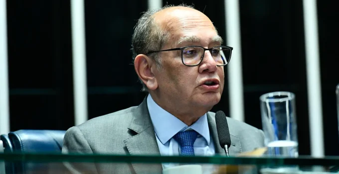Gilmar Mendes compara críticas de Romeu Zema ao STF a piadas ofensivas e levanta polêmica com 'homossexual'