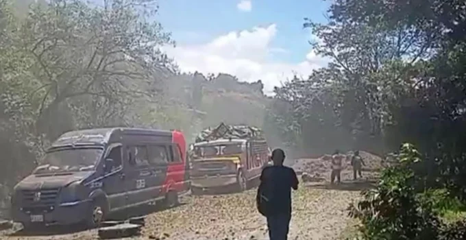 Colômbia em Alerta: Atentado Terrorista em Cauca Deixa 14 Mortos e Dezenas de Feridos; Presidente Petro Reage Fortemente