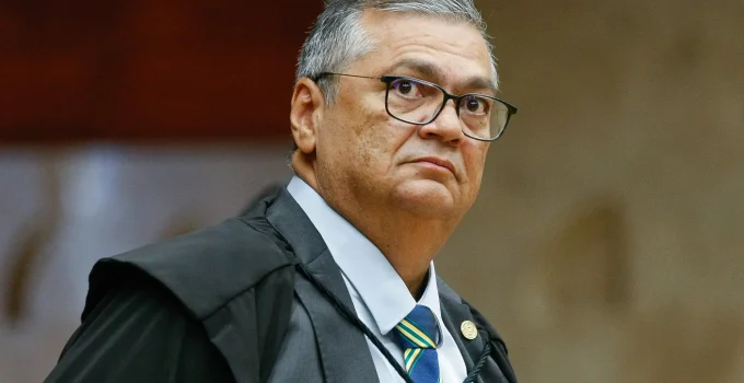 Flávio Dino propõe endurecer punições contra corrupção no Judiciário em meio a crise de confiança