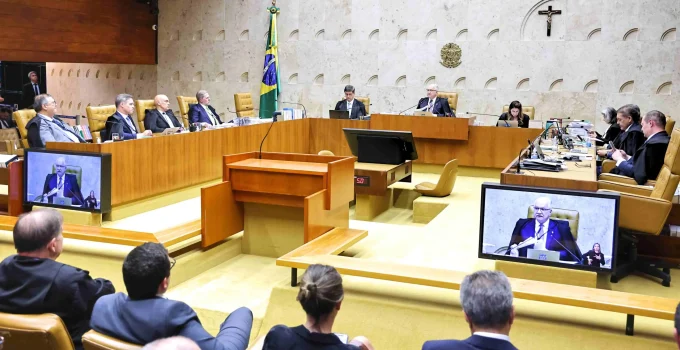 Reforma do Judiciário de Flávio Dino: OAB e Juízes Rebatem Proposta que Ignora o STF e Gera Polêmica