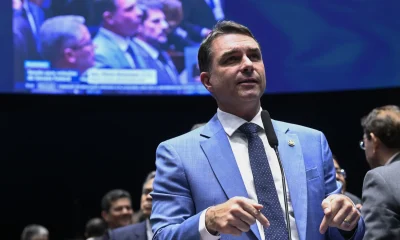 Paulo Figueiredo: Trump não apoiará publicamente Flávio Bolsonaro, mas busca "pressão diplomática"