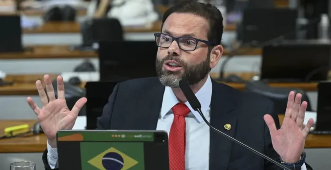 Senadores Apostam em "Dia Histórico" com Rejeição de Jorge Messias ao STF, Sinalizando Forte Oposição no Senado