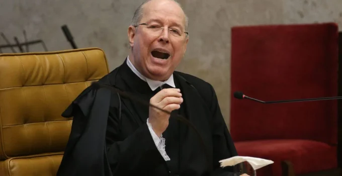 Ex-ministro do STF critica rejeição de Jorge Messias no Senado e a chama de "injustificável" e "grave equívoco institucional"