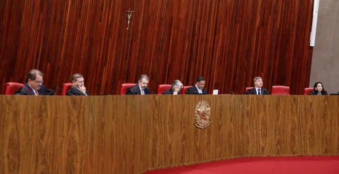 Justiça Eleitoral Cassa Mandato de Governador de Roraima e Determina Novas Eleições Imediatas