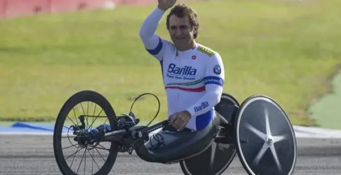 Alex Zanardi, o Ícone Paralímpico e Bicampeão da Indy, Morre Aos 59 Anos: Um Legado de Superação Inspiradora