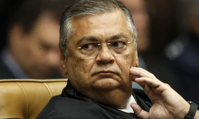 Dino compara Master a "elefante azul" na Esplanada e questiona: "Ninguém viu?" Falhas de fiscalização e lavagem de dinheiro em foco no STF