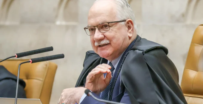 Fachin Alerta: Escândalos Recentes no Mercado Financeiro Revelam Falta Crítica de Limites e Controle