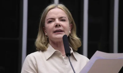 Gleisi Hoffmann acusa Davi Alcolumbre de ser "inimigo dentro de casa" após derrotas do governo Lula no Congresso