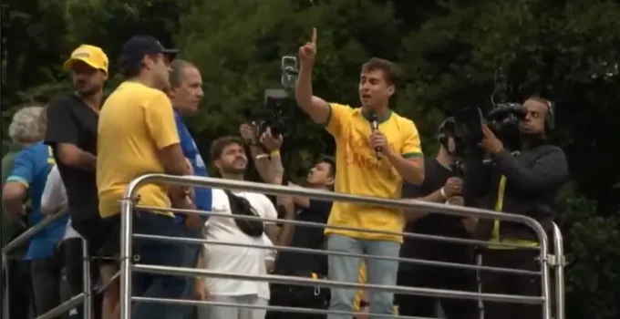 Nikolas Ferreira Vence Primeira Batalha Judicial: Justiça Federal Aceita Denúncia de Difamação Contra Sobrinho de Dilma Rousseff