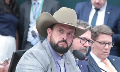 Oposição na Câmara Acusa "Perseguição Política" Após Suspensão de Deputados por Ocupação da Mesa Diretora