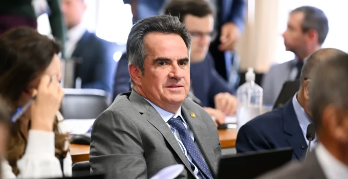 Ciro Nogueira: Senador é alvo de busca por suspeita de receber mesada de R$ 500 mil do dono do Banco Master, Daniel Vorcaro