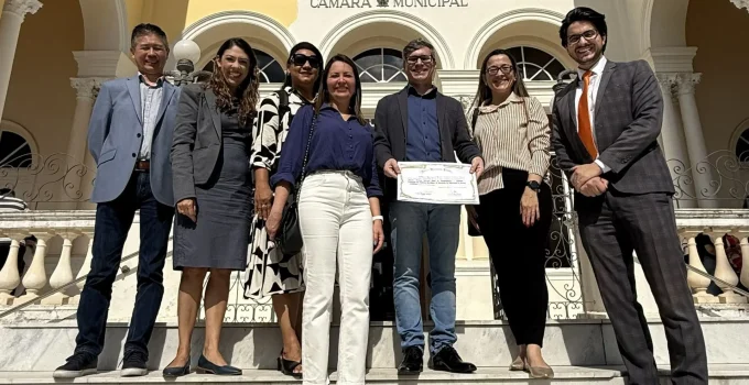 Assespro-PR: 43 anos de Inovação Tecnológica no Paraná e Reconhecimento na Câmara Municipal de Curitiba