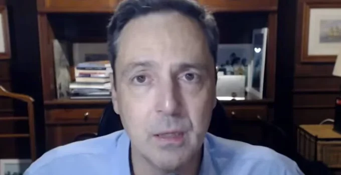 Lula Negocia "Sobrevida Política" com Trump, Acusa Deputado, Que Critica Governo "Entreguista" e Centrão