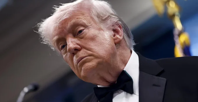 Trump Ameaça Intervenção Militar no México e Alega que Cartéis Dominam o País; Claudia Sheinbaum Rebate