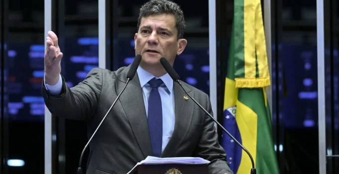 Cármen Lúcia dá 5 dias para Sergio Moro se defender em ação por suposta calúnia contra Gilmar Mendes no STF