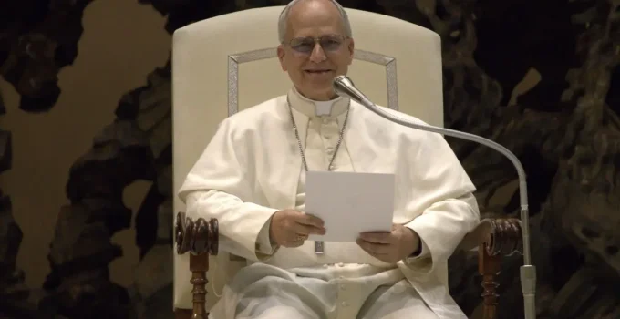 Papa Leão XIV: 10 Momentos que Marcaram o Primeiro Ano do Pontificado Visionário do Papa Leão XIV