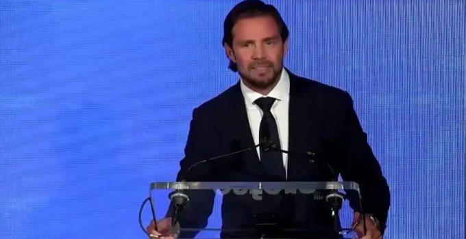 Ex-banqueiro Daniel Vorcaro é suspeito de influenciar leis no Congresso para beneficiar negócios do antigo Banco Master